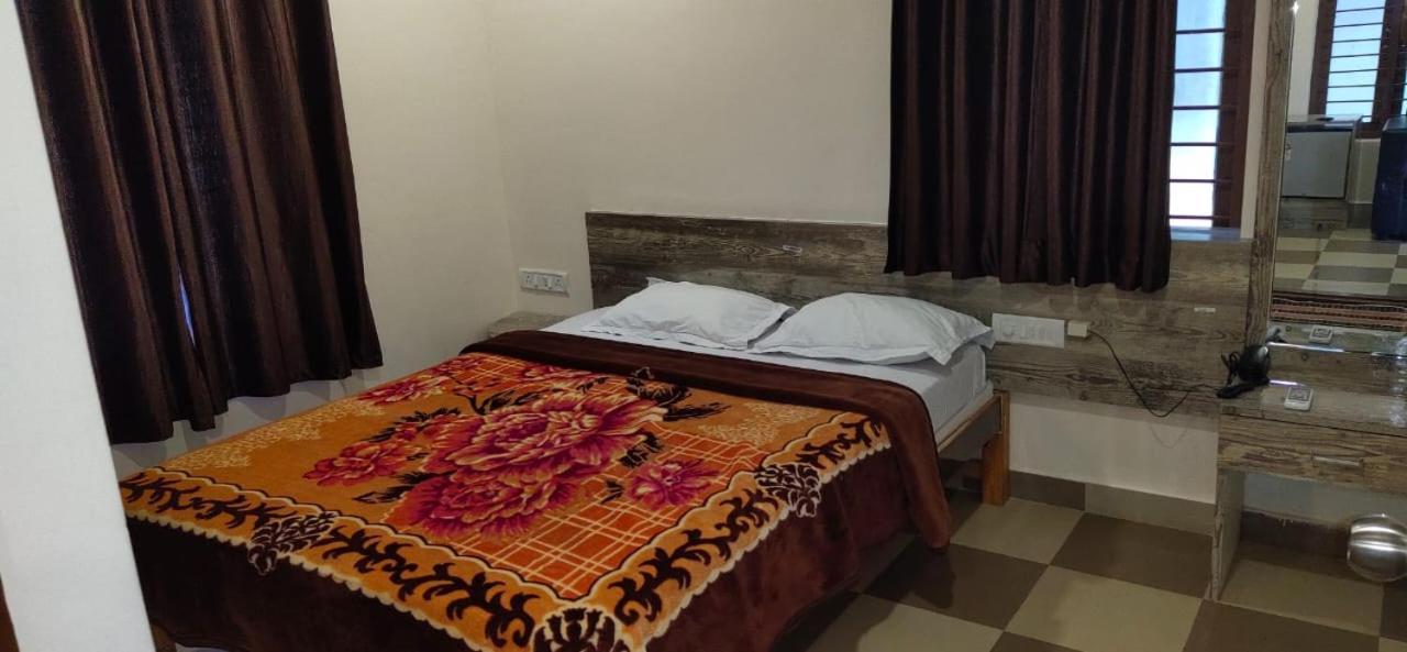 Green Park Resort Masinagudi Luaran gambar